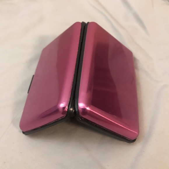 Secure Box Wallet - Picture 3 of 3